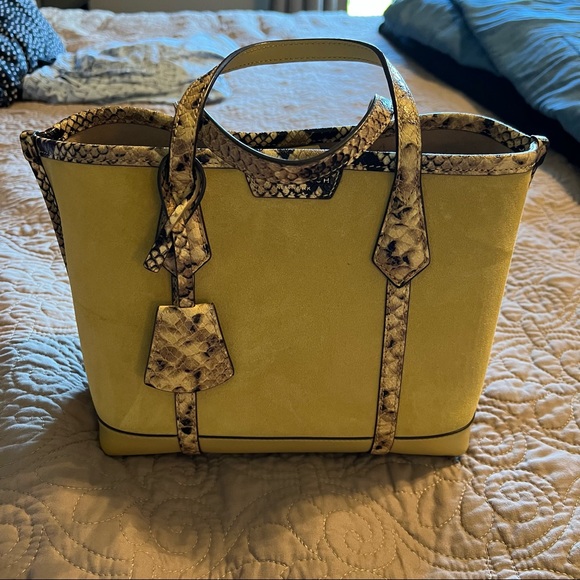 NWT Tory Burch
Style Number: 86609
The Perry Small Tote Bag in cornbread - Picture 7 of 7